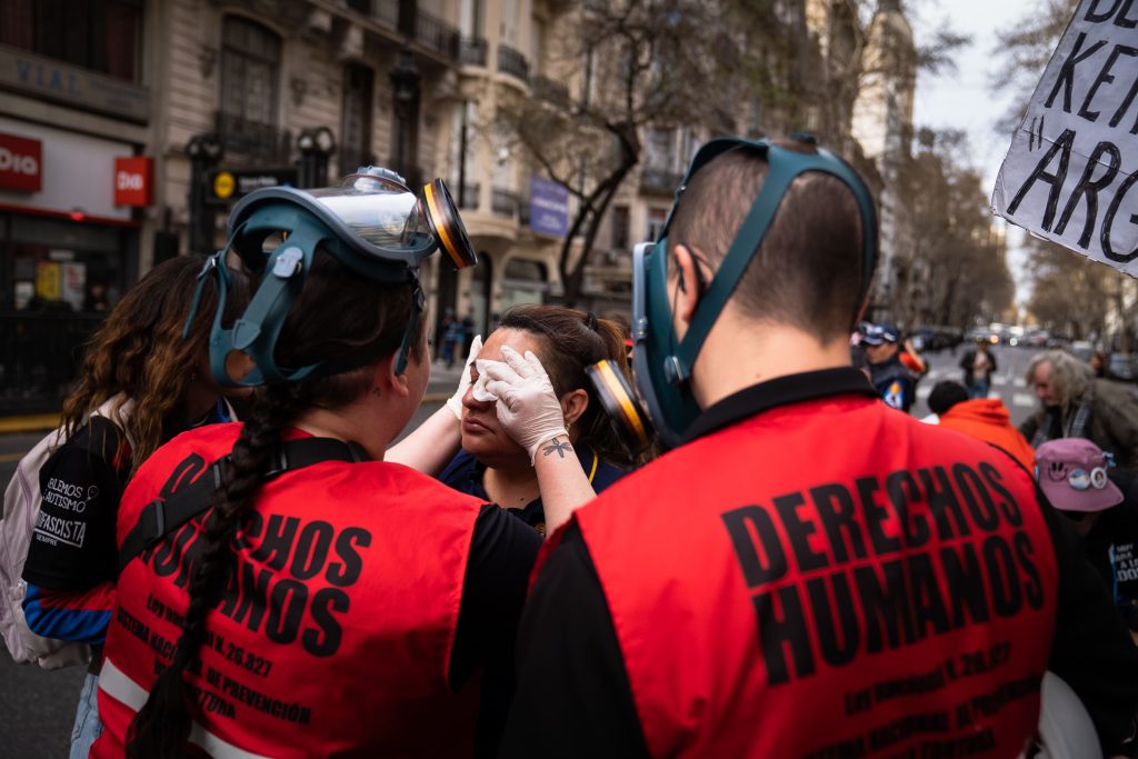 Marcha de jubilados: Banda en fuga