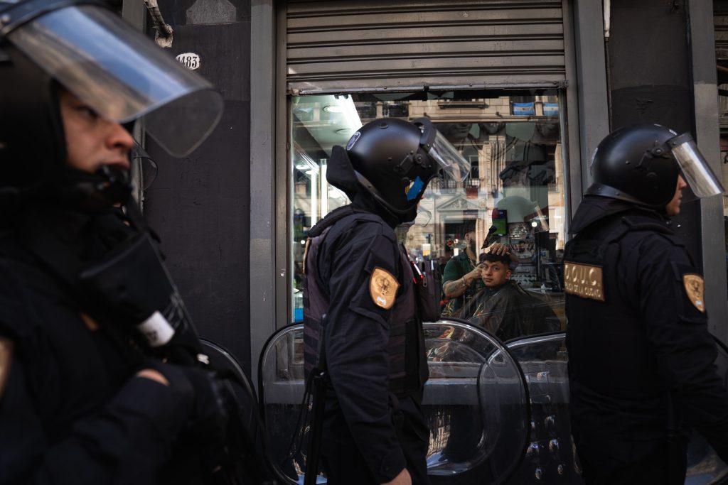 Marcha de jubilados: Banda en fuga