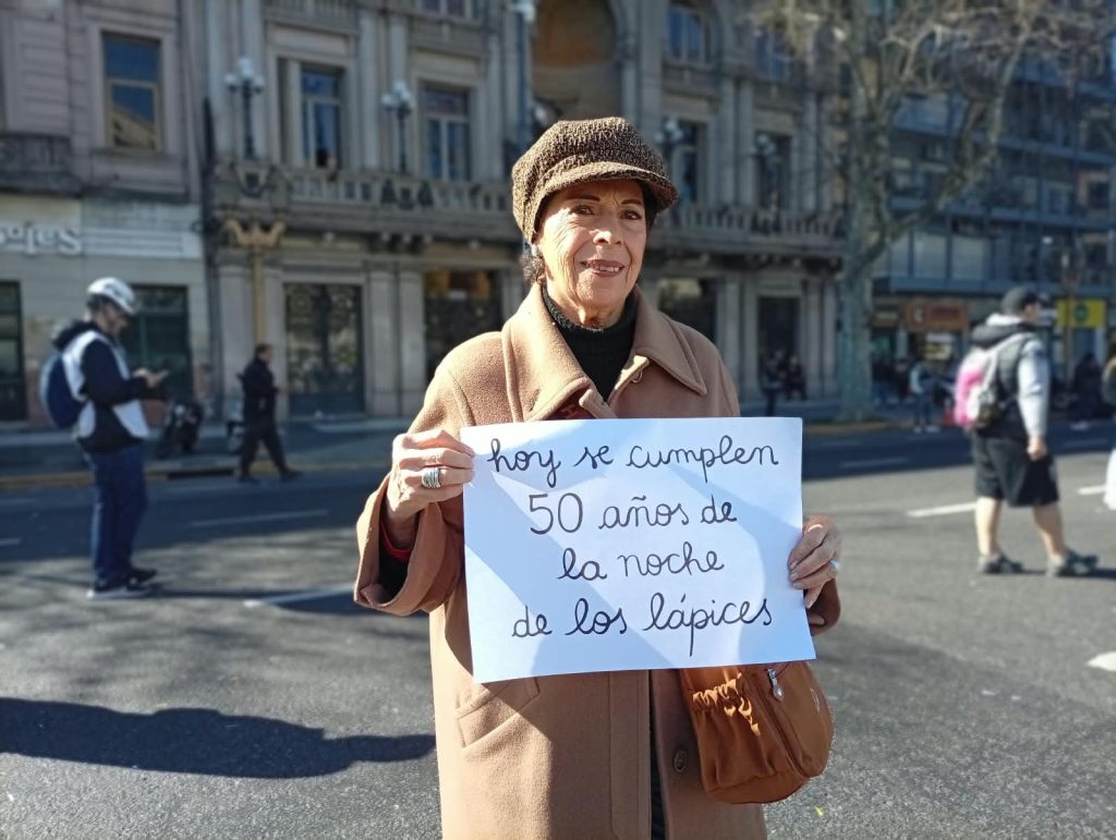 Marcha de jubilados: la cruz del sur